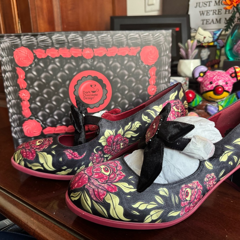 Hot Chocolate Black and Red Floral Flats with Bow